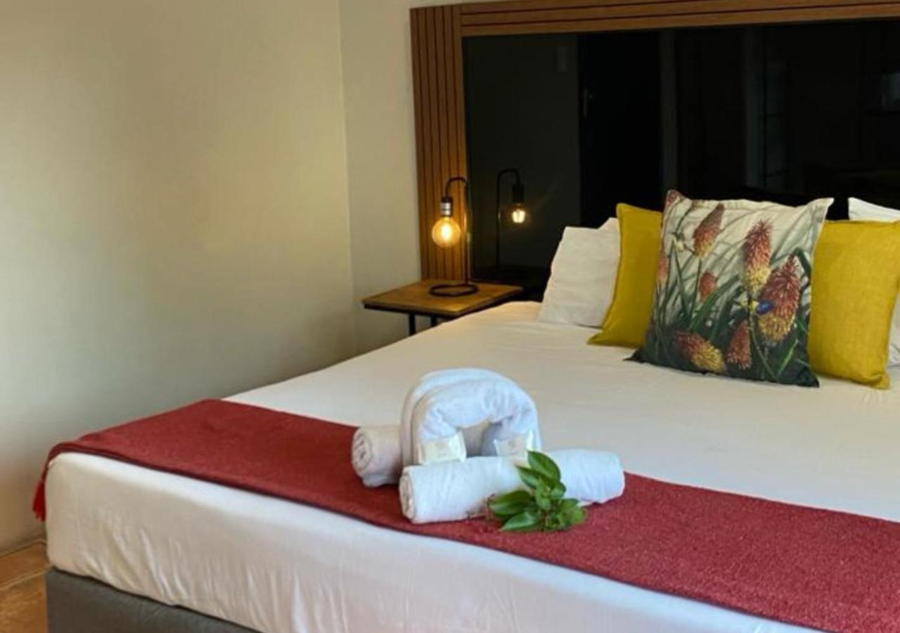 Bothabelo Bed And Breakfast พาลาบอร์วา ภายนอก รูปภาพ