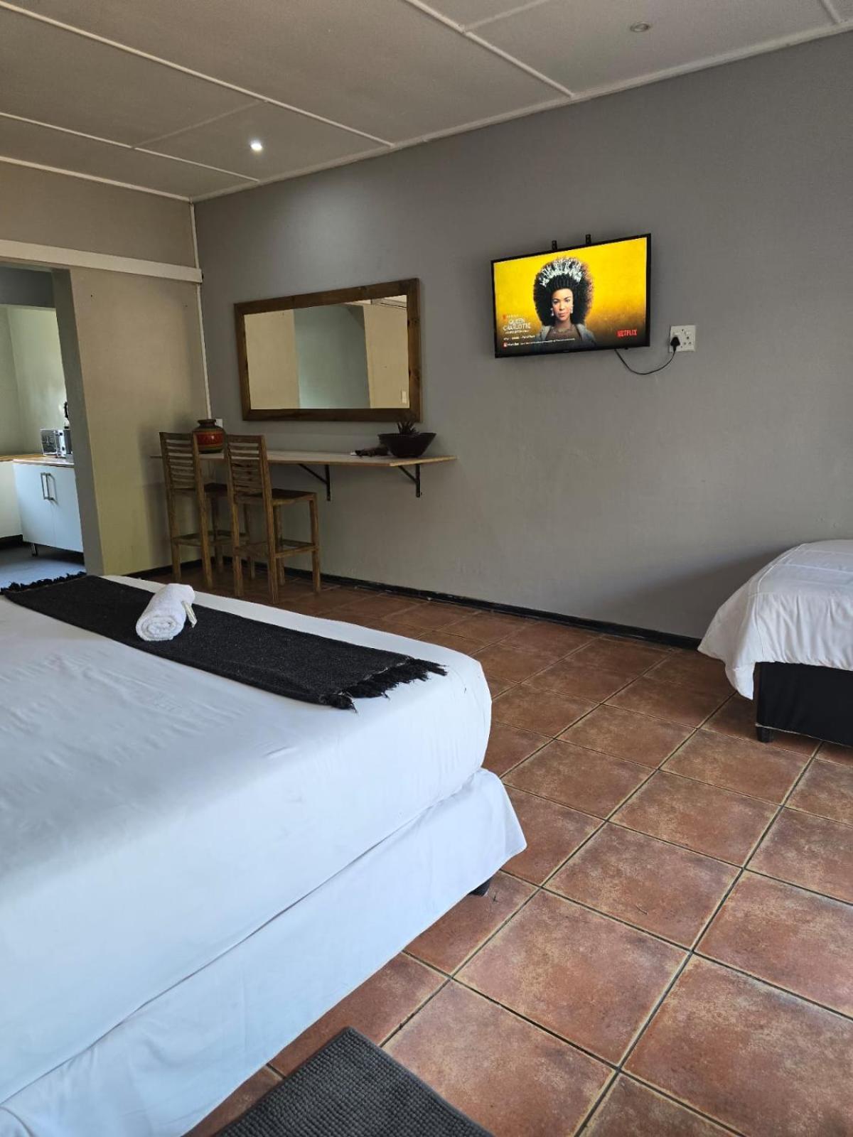 Bothabelo Bed And Breakfast พาลาบอร์วา ภายนอก รูปภาพ