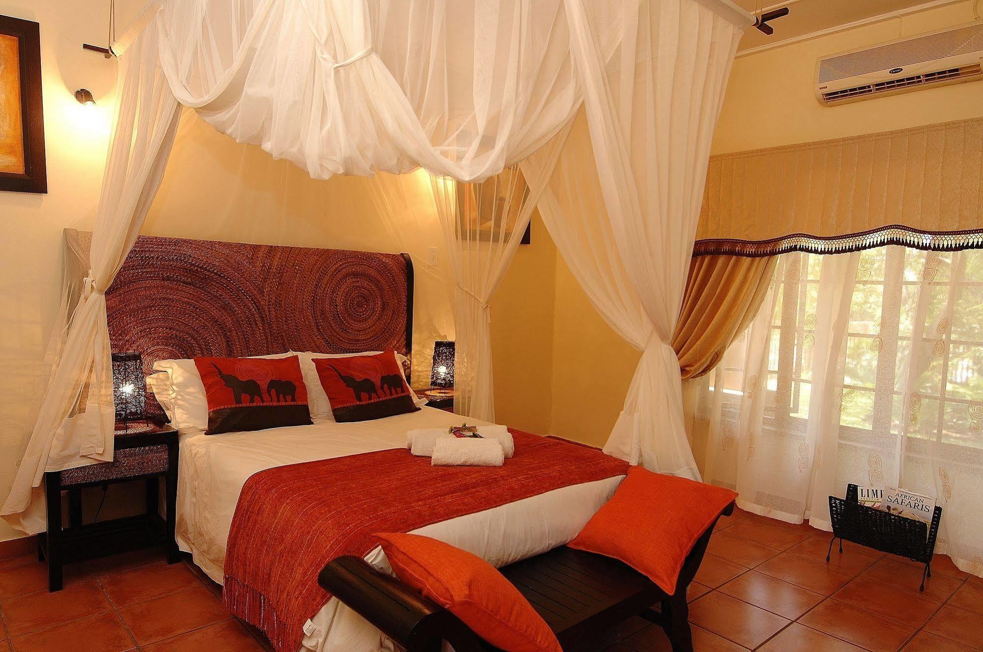 Bothabelo Bed And Breakfast พาลาบอร์วา ภายนอก รูปภาพ